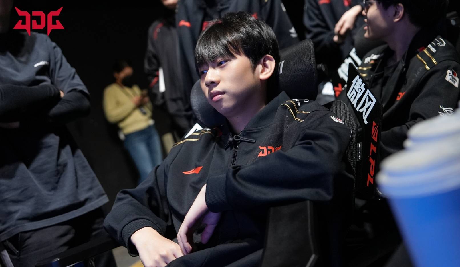 100T鏖战C9，Scout开启传奇时刻鏖战多局四强赛，留下经典瞬间