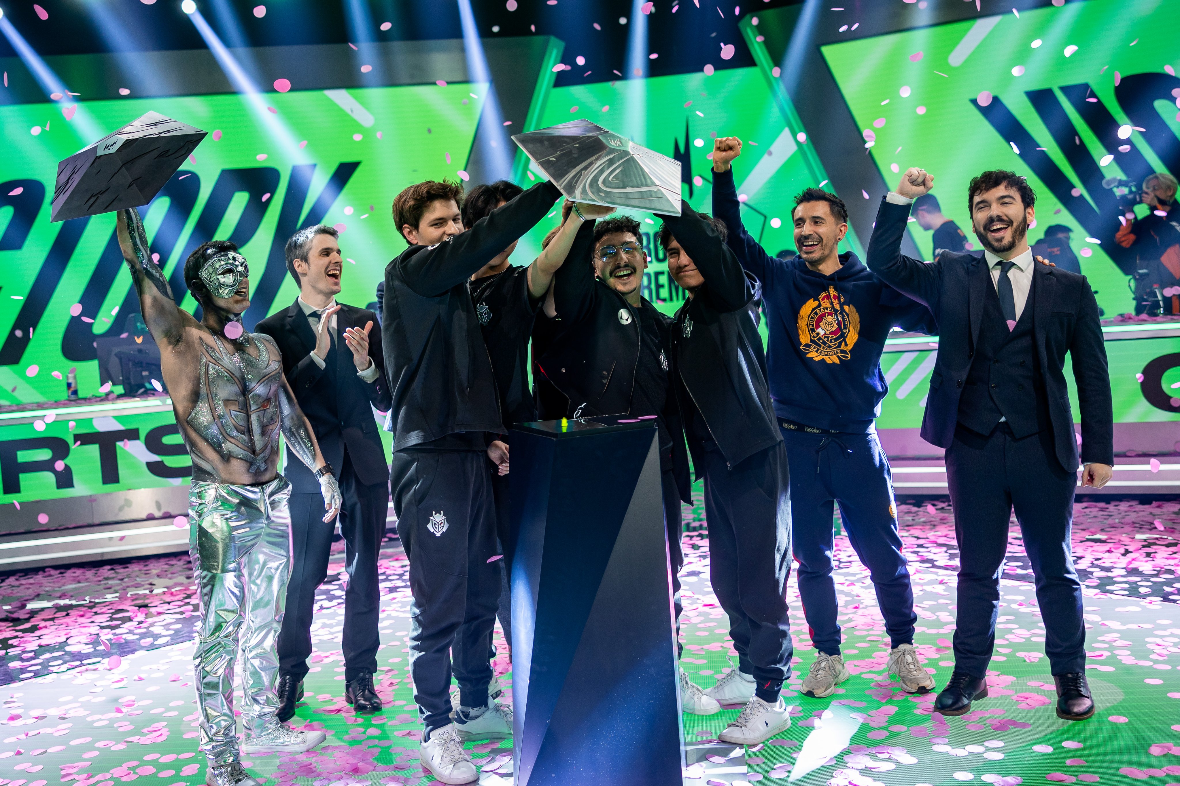 TSM轻取FNC，Hanssama开启传奇时刻宿命之战成都决赛之夜，技惊四座的简单介绍