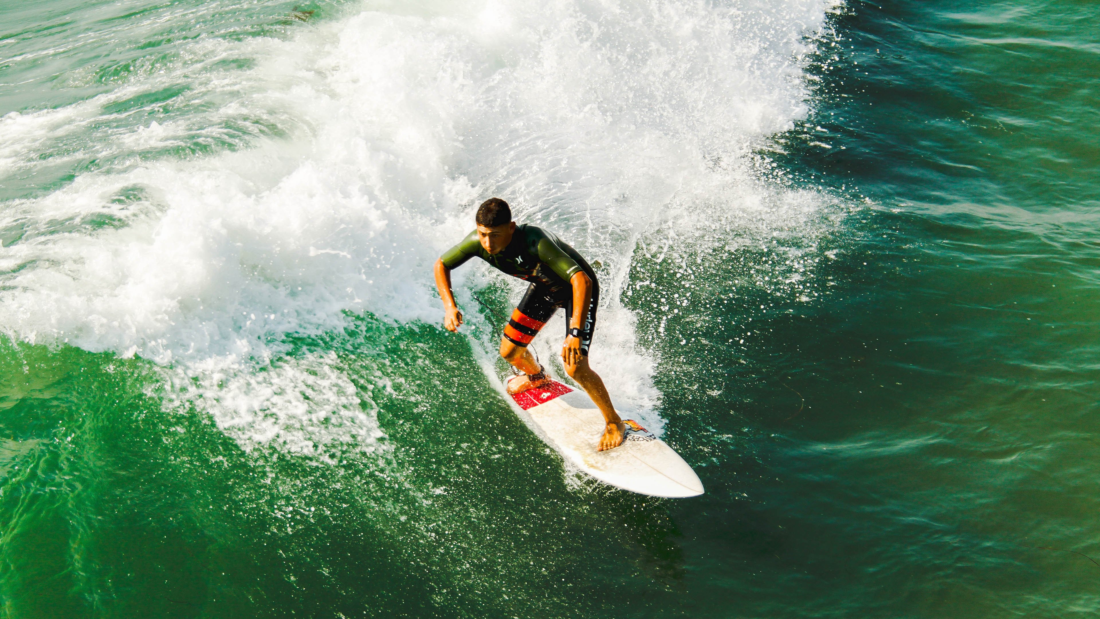 广厦碾压新疆悬念崩塌!小贾伦一回合暴露CBA与NBA的残酷差距